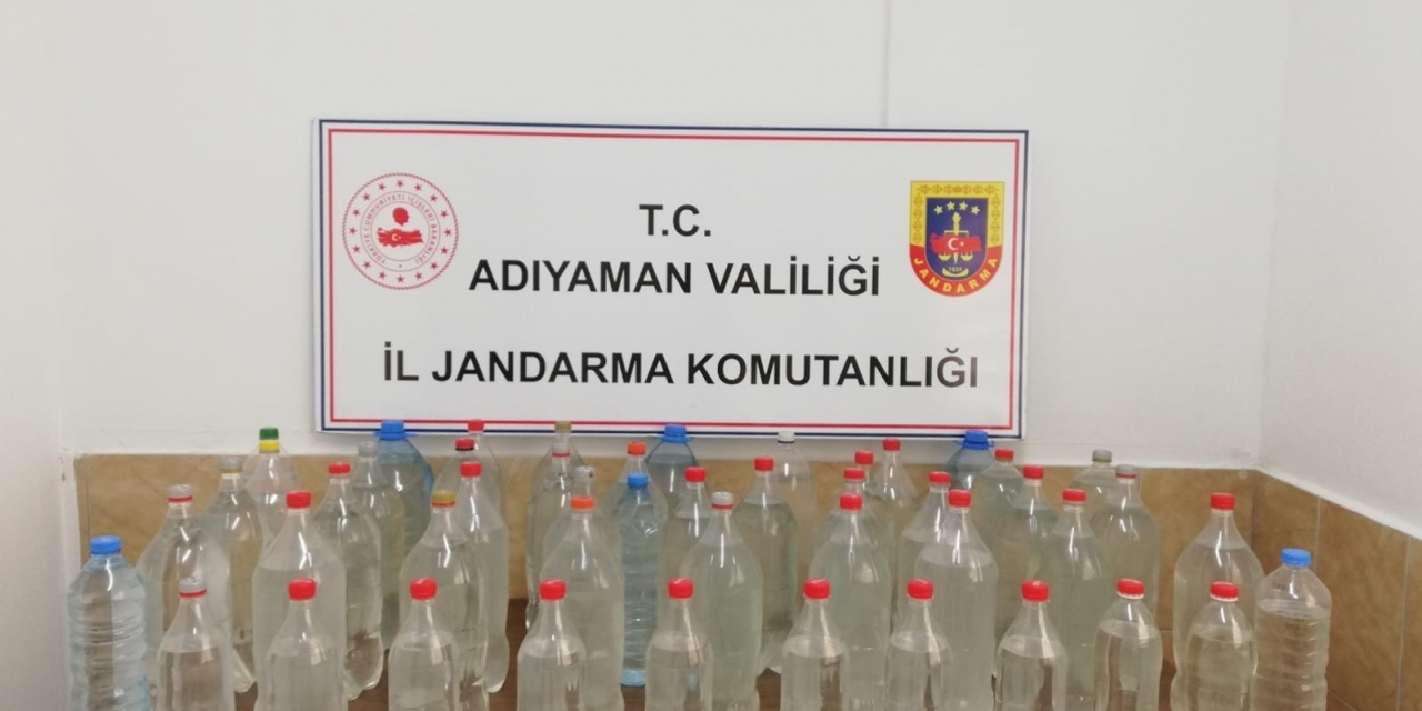 Jandarma Sahte Alkol Ele Geçirdi