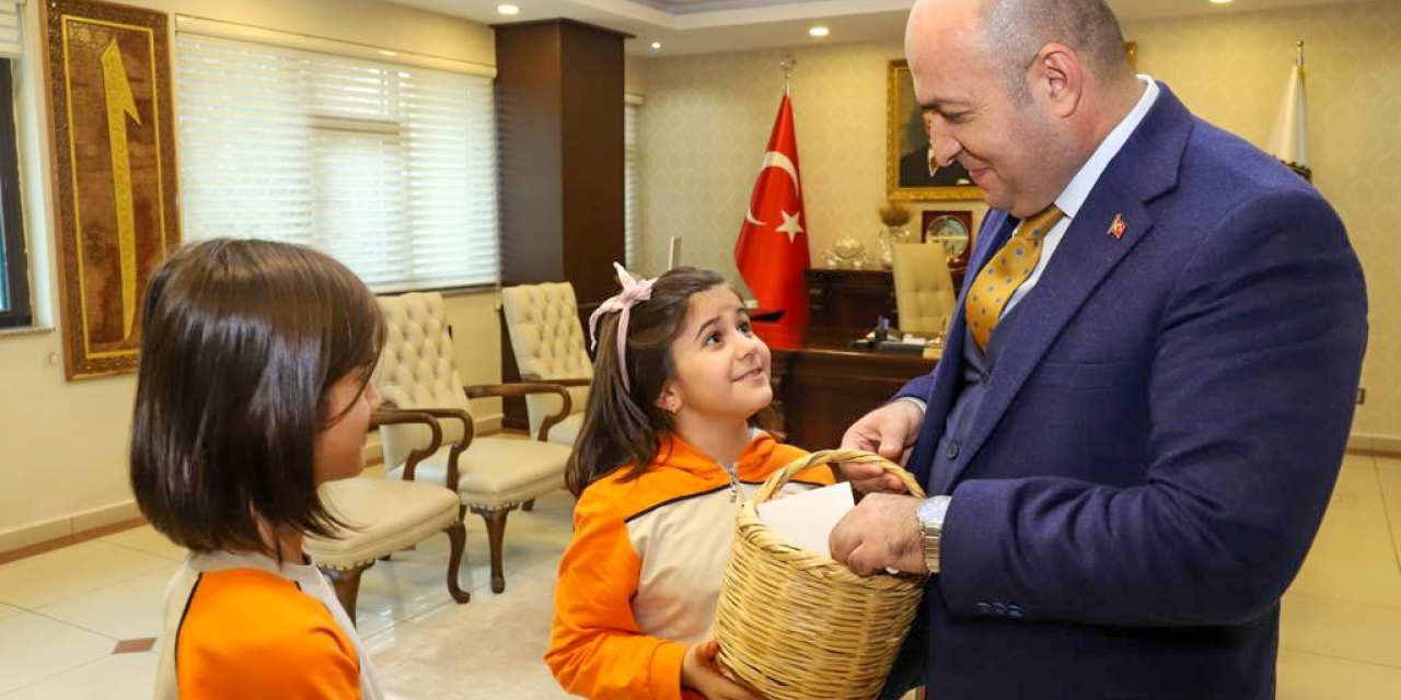 Çiftçi, İlkokul Öğrencilerini Ağırladı