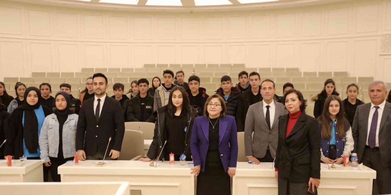 “gaziantep’te 13 Bin Gencin Yaşamına Dokunuldu