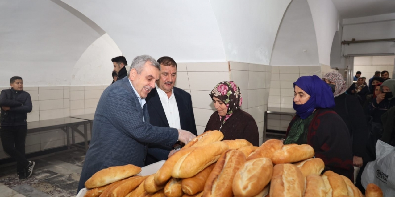 Büyükşehirden Aşevine Halk Ekmek Desteği
