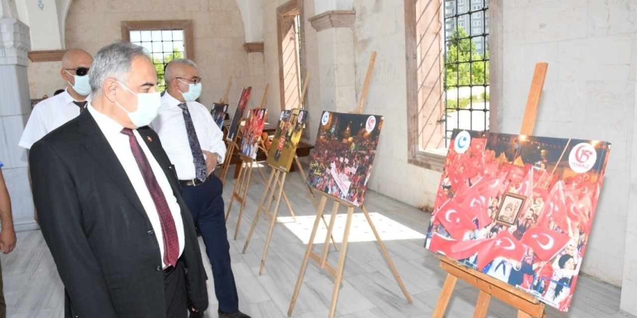 Adıyaman Üniversitesi 15 Temmuz Sergisi Açtı