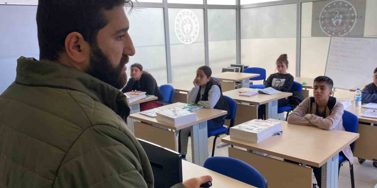 Diyarbakır’da Depremzedelere Yönelik Dyk Kursları Başladı