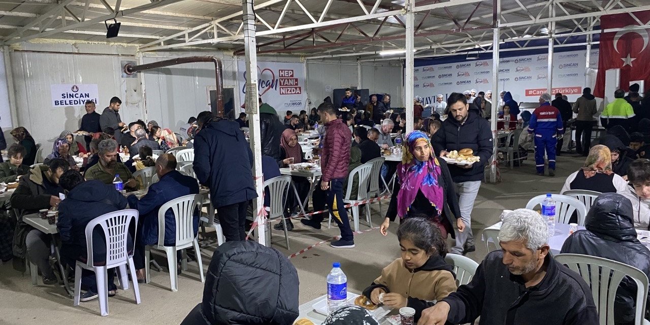 Depremzedeler Sahurda Çadırlarda Buluştu