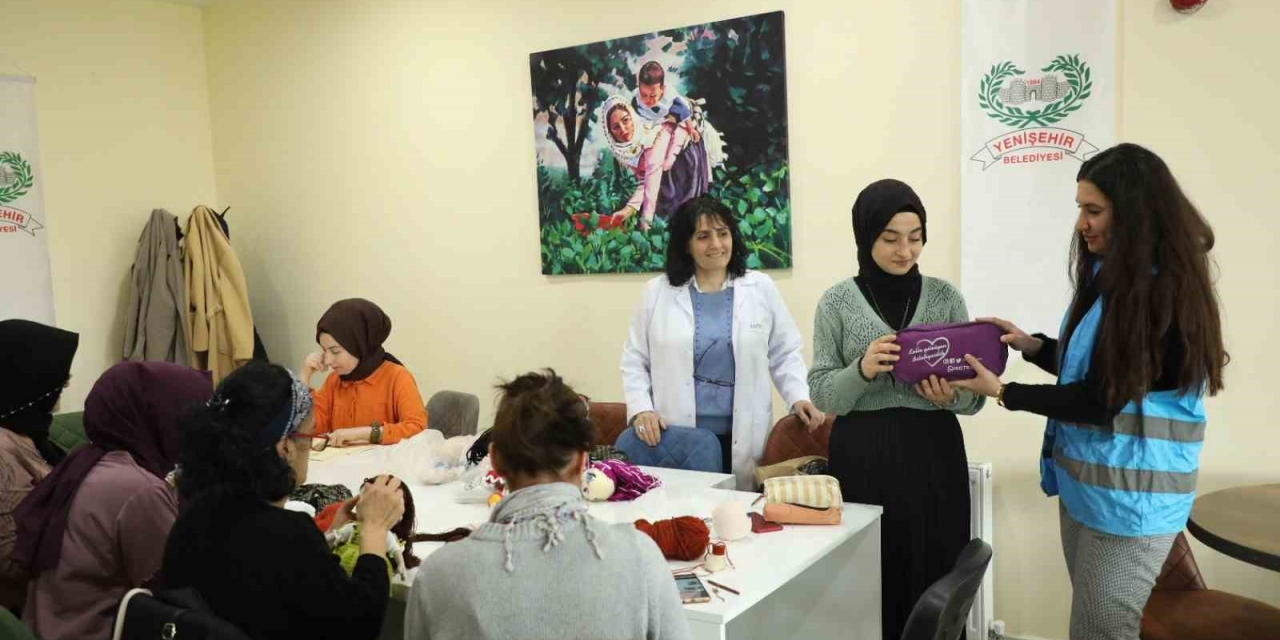 Yenişehir Belediyesi 400 Kişiye Hijyen Paketi Dağıttı