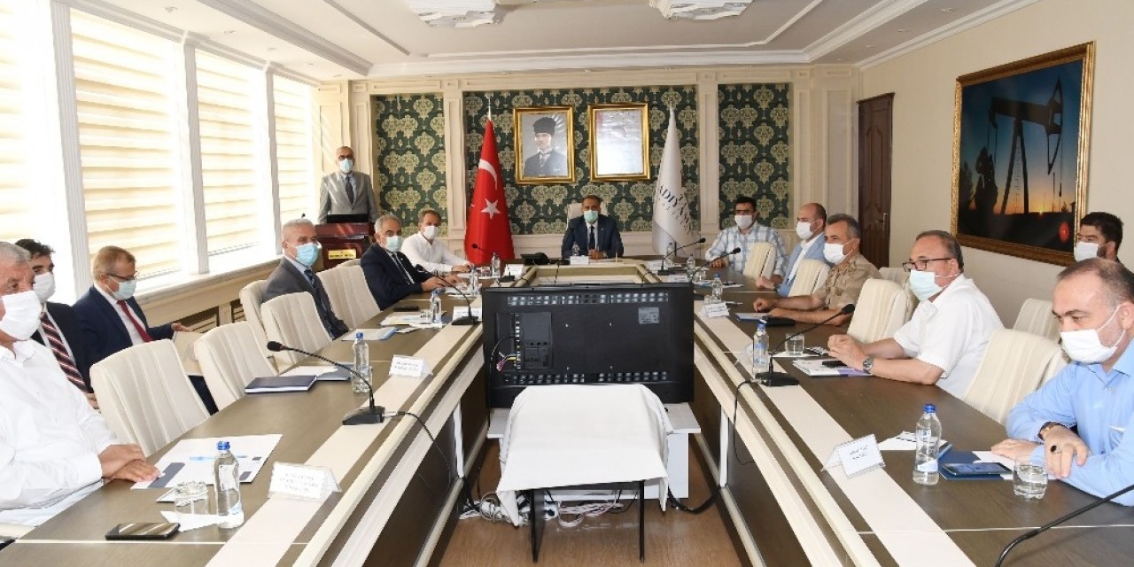 Pandemi Kurulu Vali Çuhadar Başkanlığında Toplandı