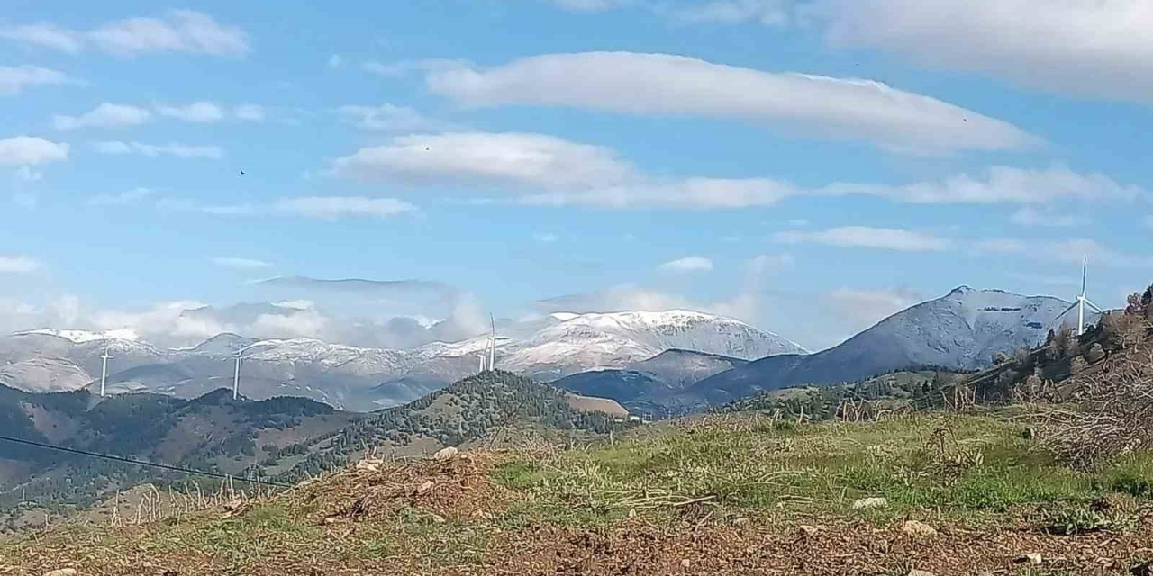 Sincik’e Mayıs Ayında Kar Sürprizi