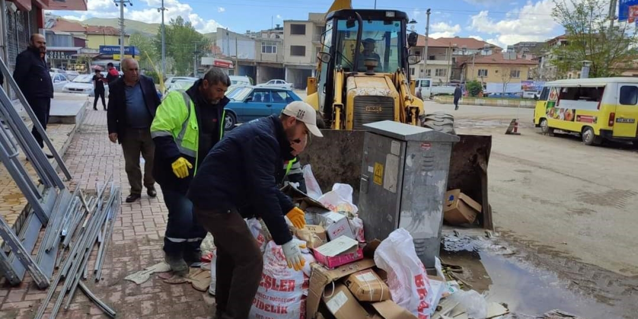 Gölbaşı’nda Hafriyat Kaldırma Çalışmaları Devam Ediyor