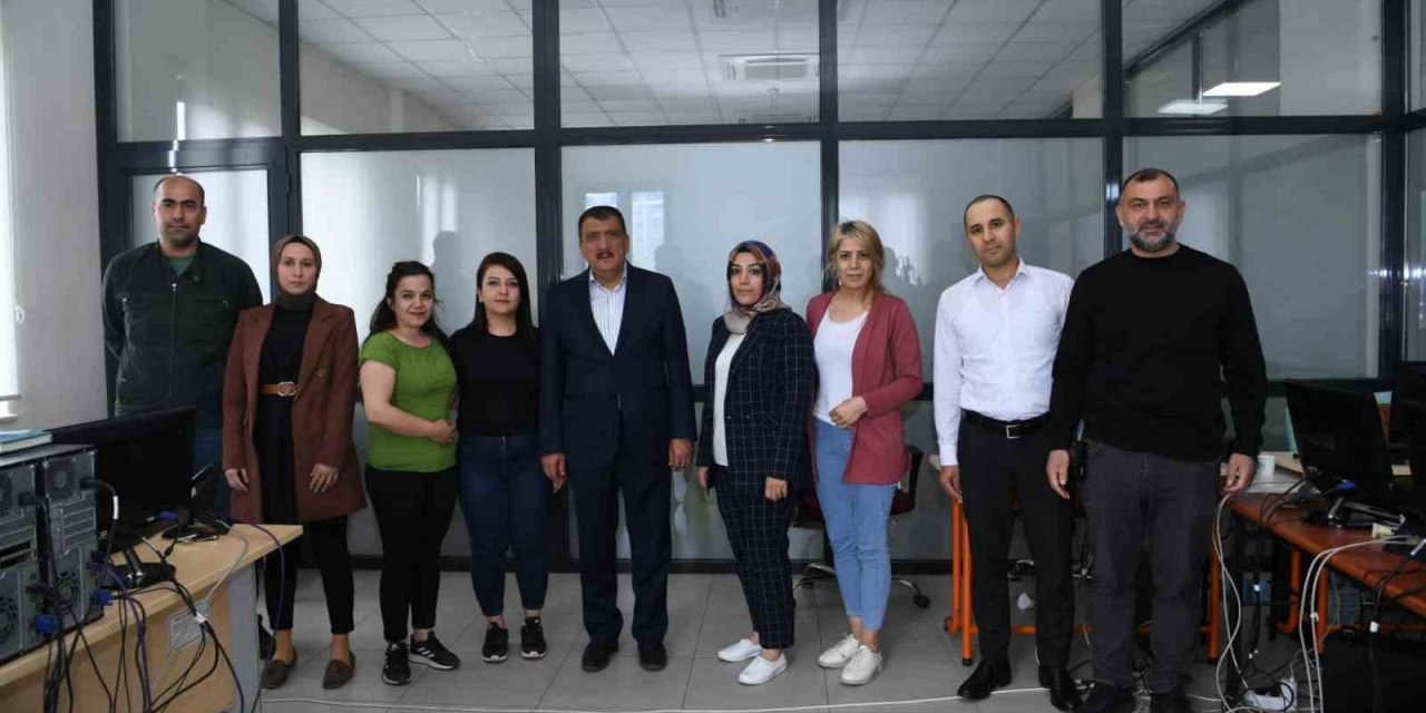 Büyükşehir Çağrı Merkezi, Hafta Sonu Binin Üzerinde Çağrıyı Çözüme Kavuşturdu