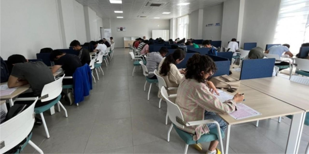 Depremzede Öğrencilere Eğitim Desteği