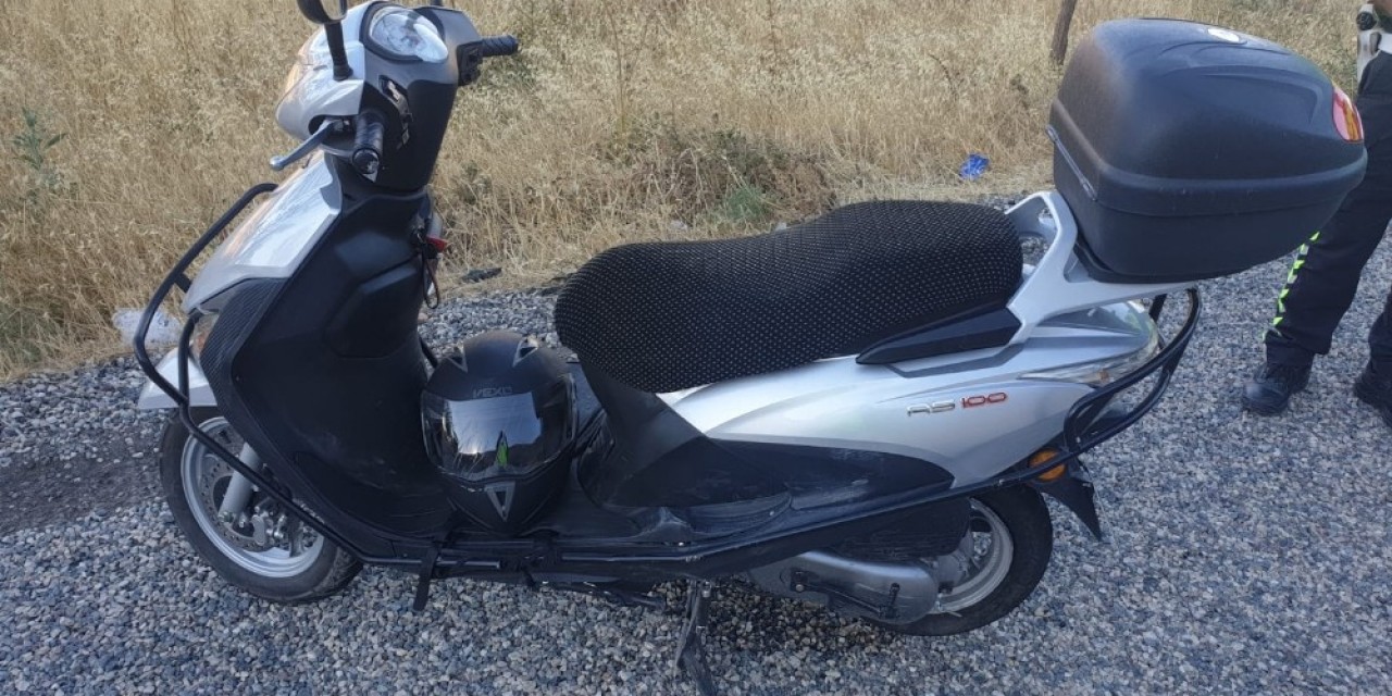 Motosiklet Takla Attı 2 Kişi Yaralandı
