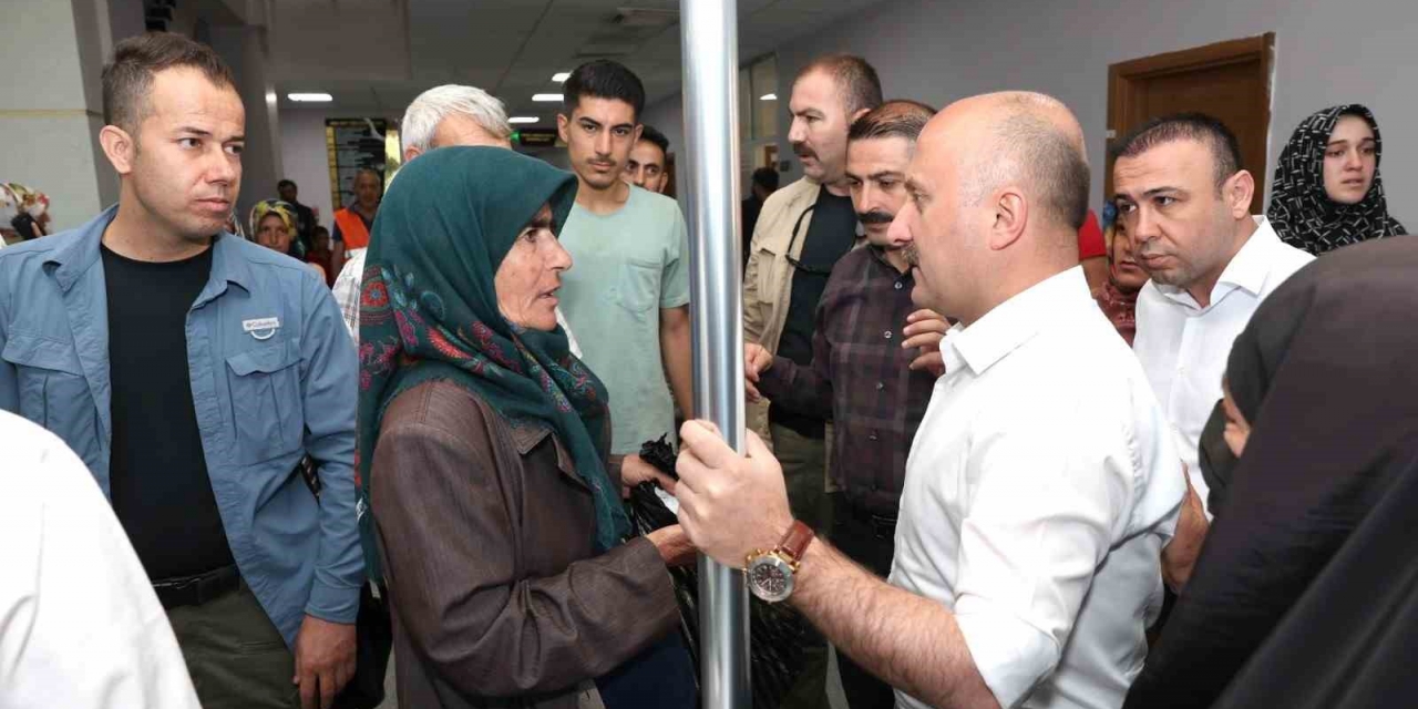 Açık Kapı Milletin Kapısı Olmayı Sürdürüyor
