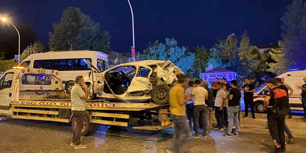 Diyarbakır’da 4 Aracın Karıştığı Zincirleme Kazada 2’si Ağır 5 Kişi Yaralandı