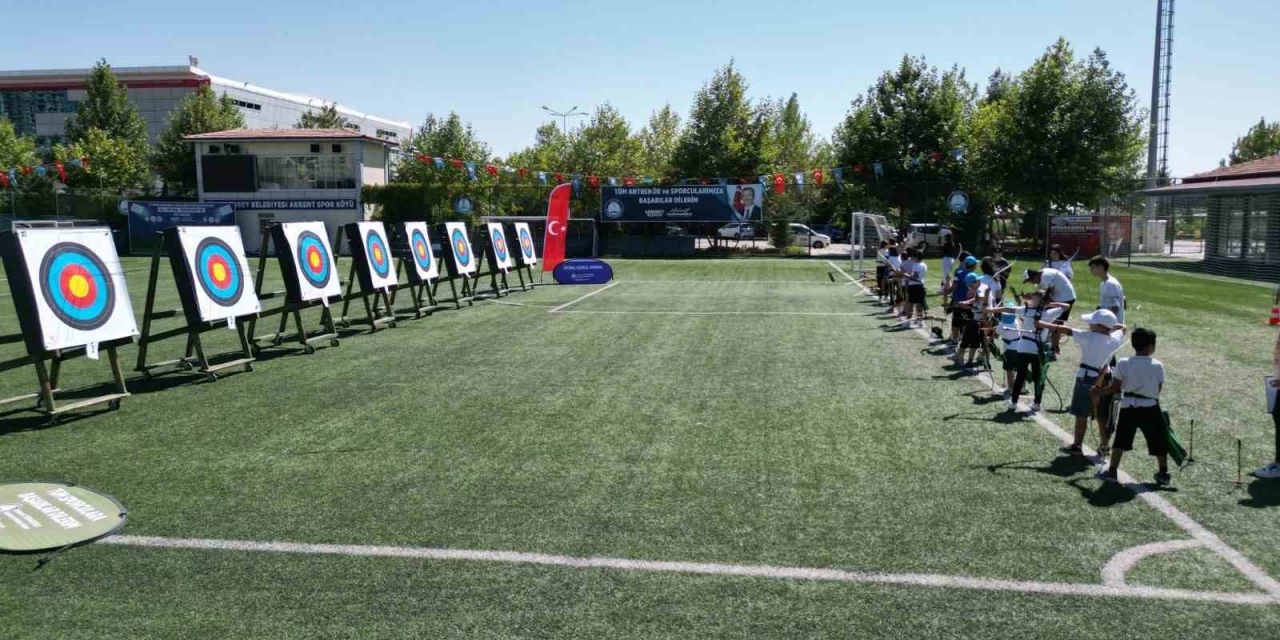 Şahinbey Belediyesi Zafer Bayramını Spor Etkinlikleri İle Kutladı