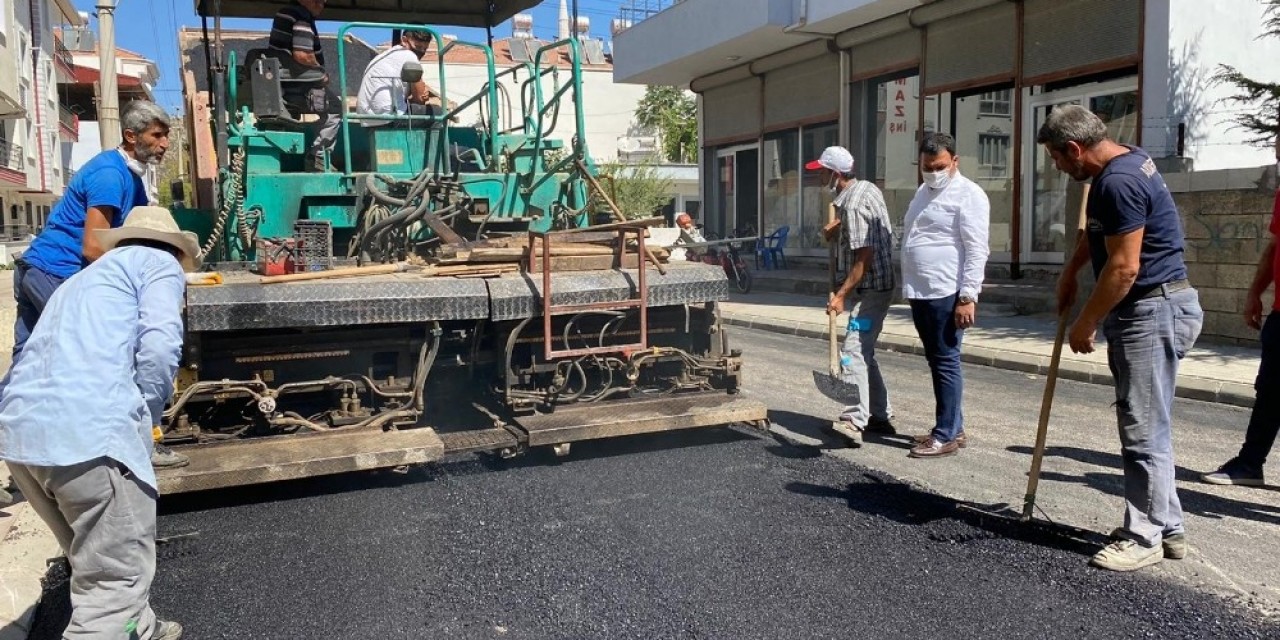 Gölbaşı’nda Asfaltlama Çalışmaları Devam Ediyor