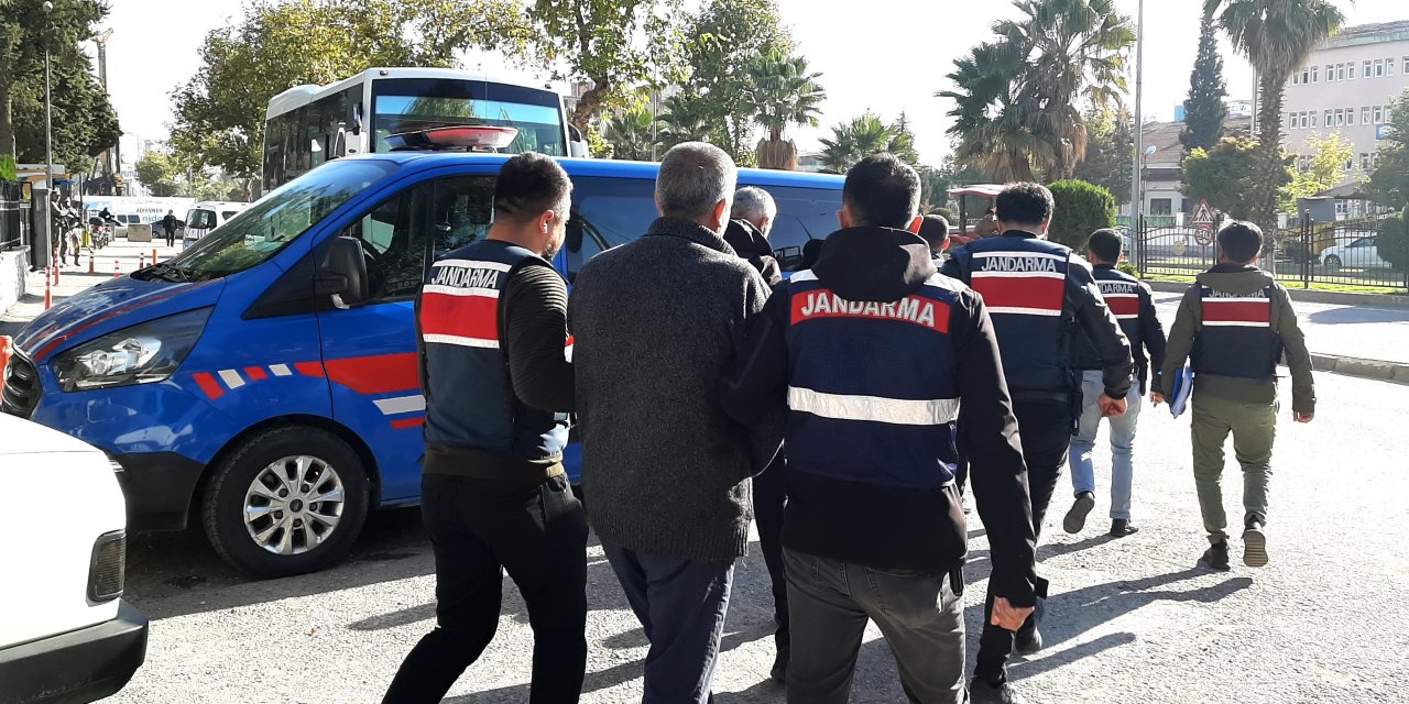Teröristlere Silah Ve Mühimmat Temin Eden 3 Kişi Tutuklandı