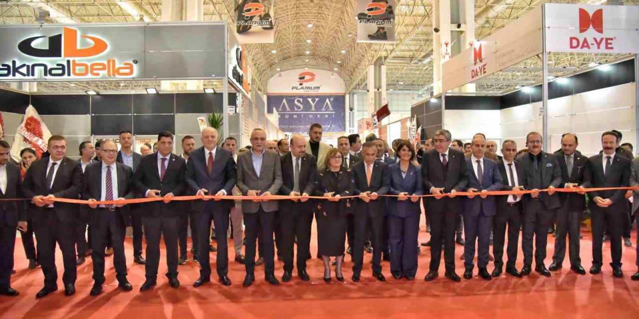 Ayakkabı Ve Terlik Sektörünün En Önemli Fuarlarından 35. Gafshoes Fuarı Törenle Açıldı