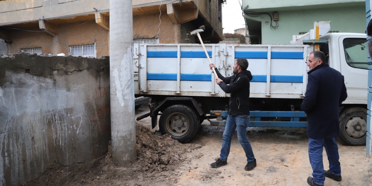 Ergani’de Temizlik Ve Hafriyat Kaldırma Çalışmaları Devam Ediyor