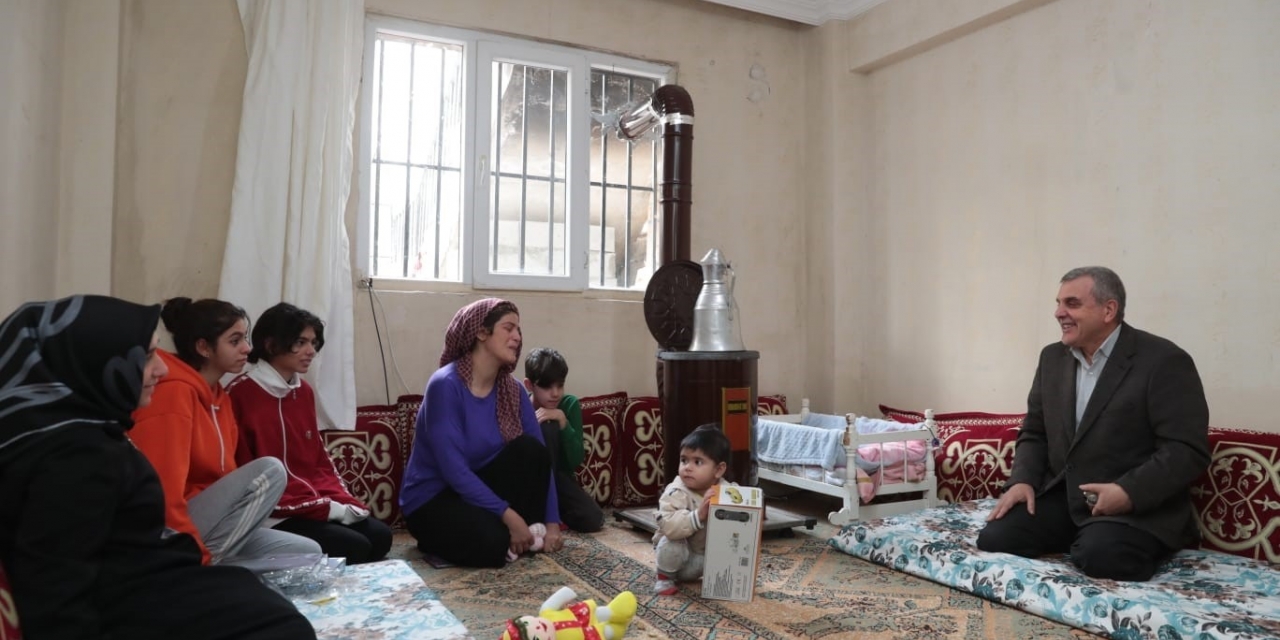 Beyazgül Hane Ziyaretleriyle Yüzleri Güldürüyor