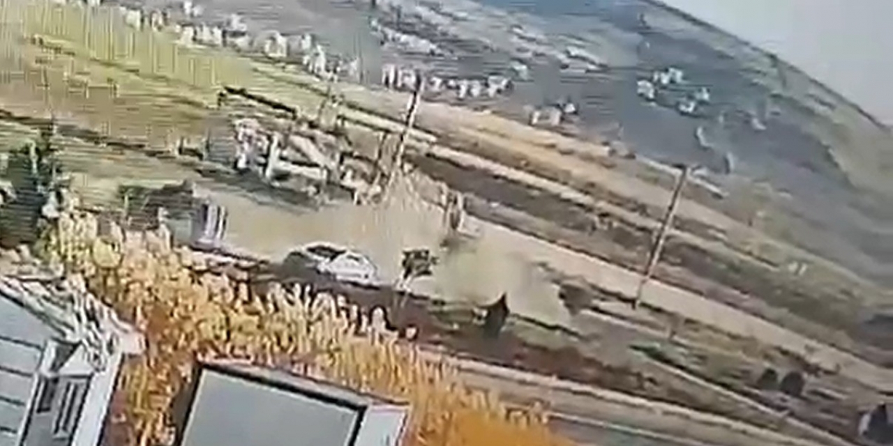 Şanlıurfa’da 2 Kişinin Yaralandığı Kaza Anı Kamerada