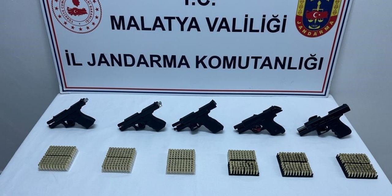 Jandarmadan Silah Kaçakçılarına Operasyon