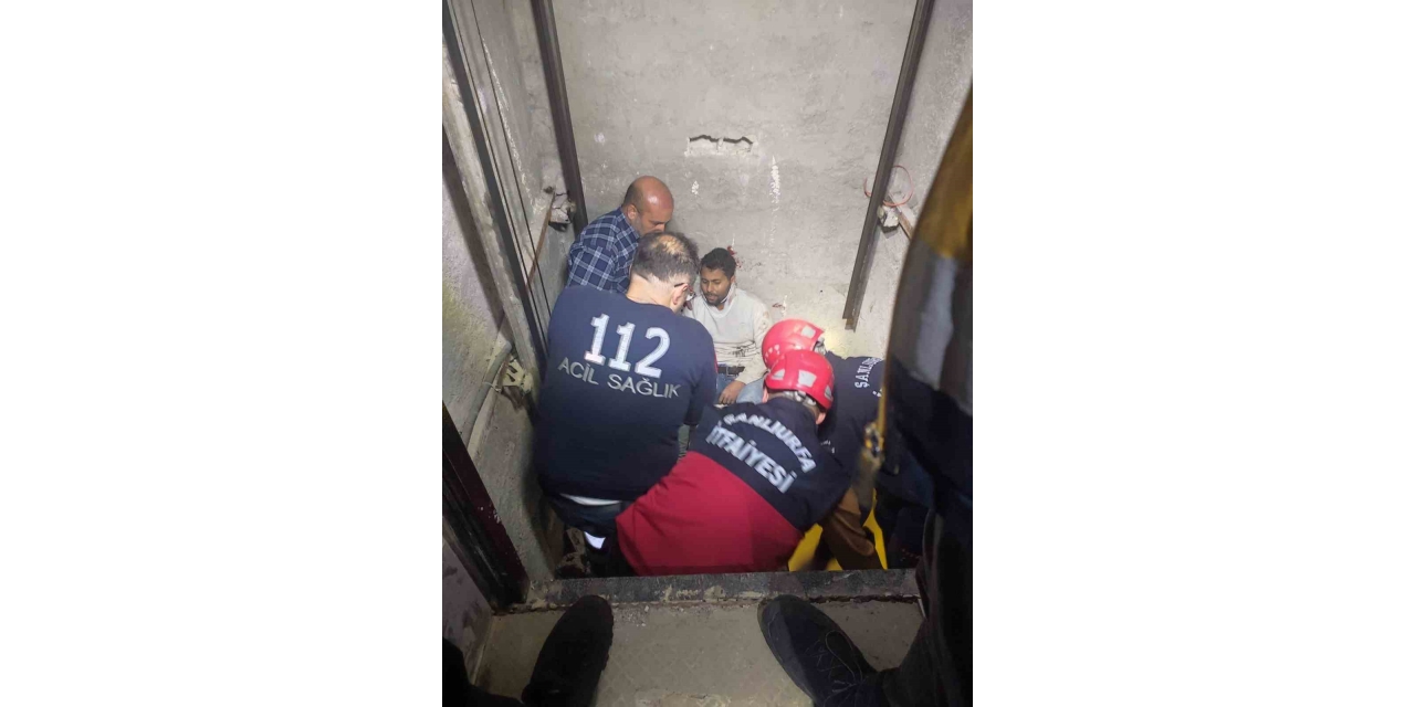 Şanlıurfa’da Asansör Boşluğuna Düşen Genç Yaralandı