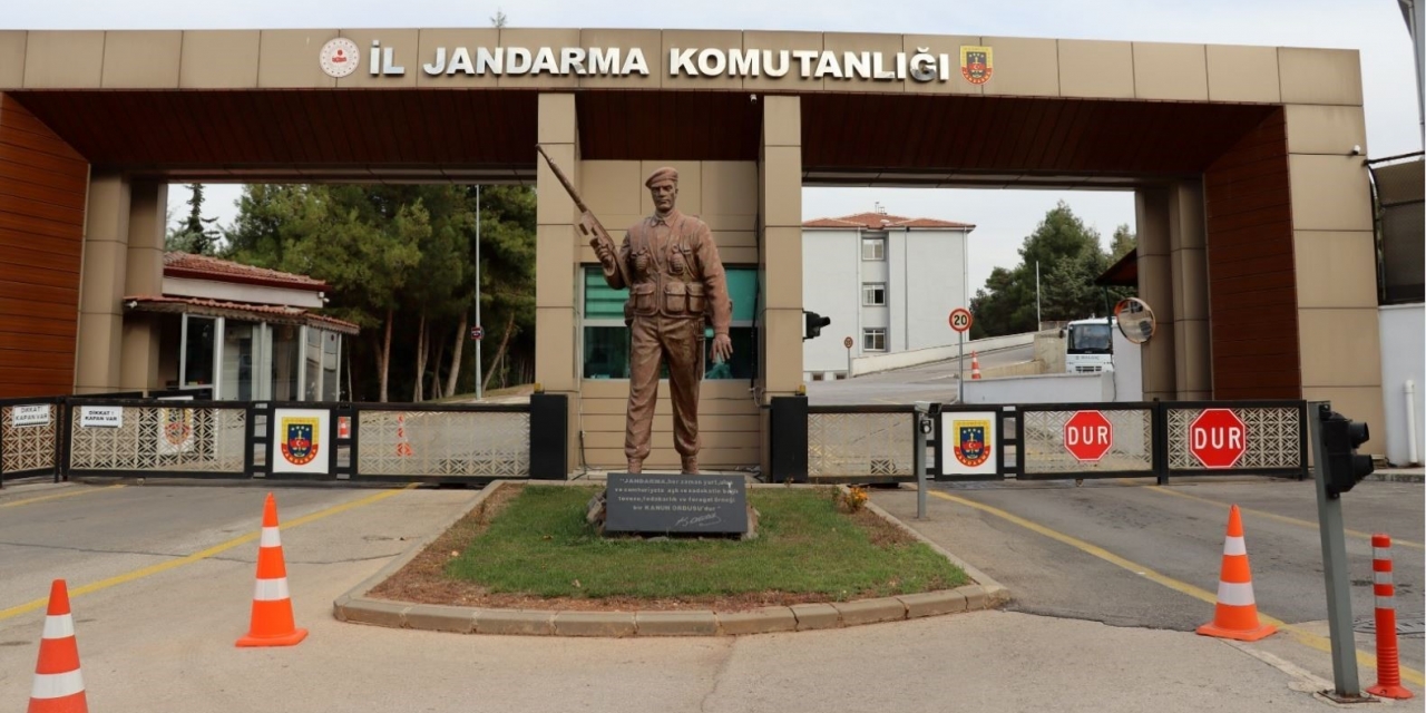 Jandarmanın Çember Operasyonunda 206 Aranan Şahıs Yakalandı
