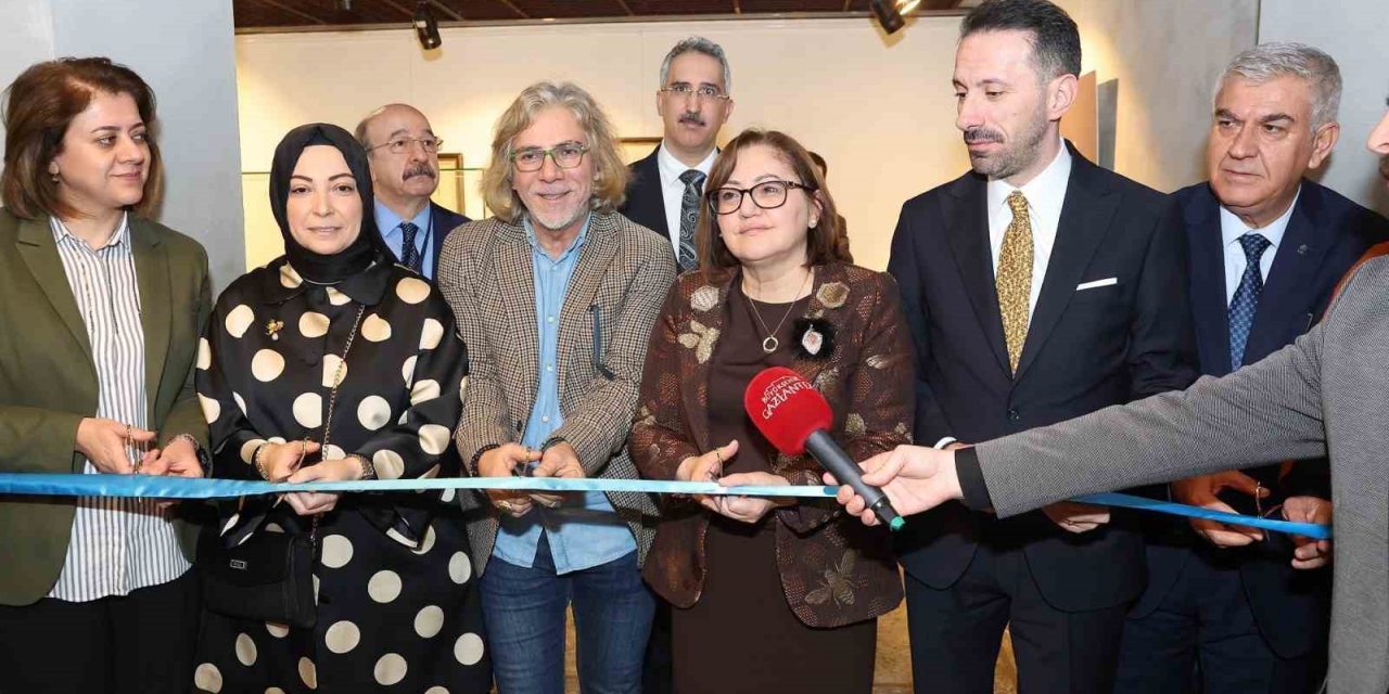 Dervişin Yolculuğu Sergisi Sanatseverlerle Buluştu