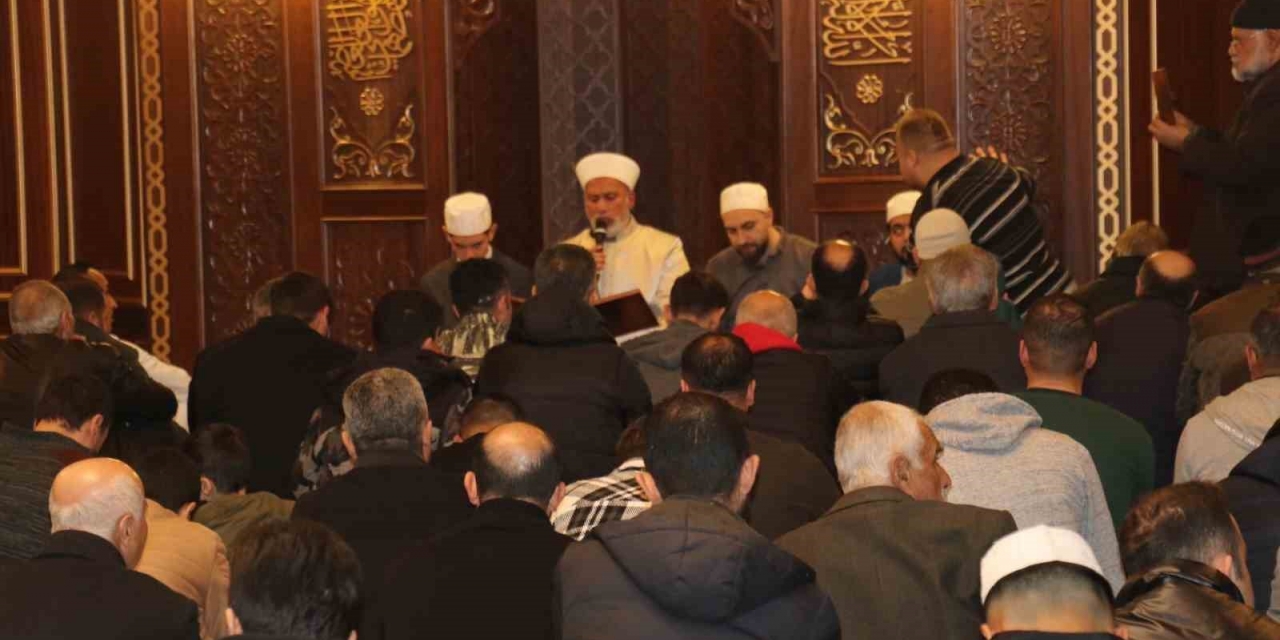 Malatya’da Berat Kandili Coşkusu