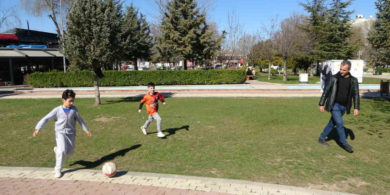 Malatya’da Güzel Hava “kışı” Unutturdu