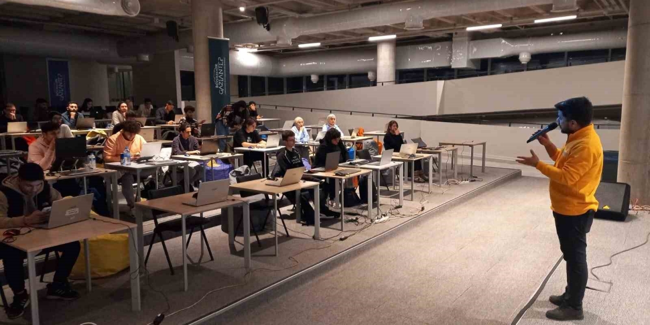 “ramazan Gamecode Camp” Etkinliği Düzenlendi
