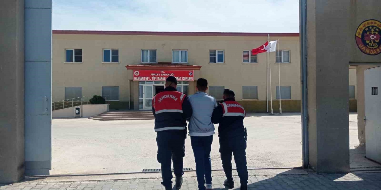 Gaziantep’te 19 Yıl 2 Ay Kesinleşmiş Hapis Cezası Bulunan Şüpheli Yakalandı