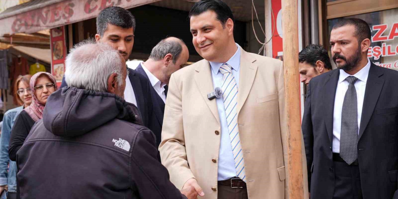 Yılmaz’a Karşıyaka’da Sevgi Seli