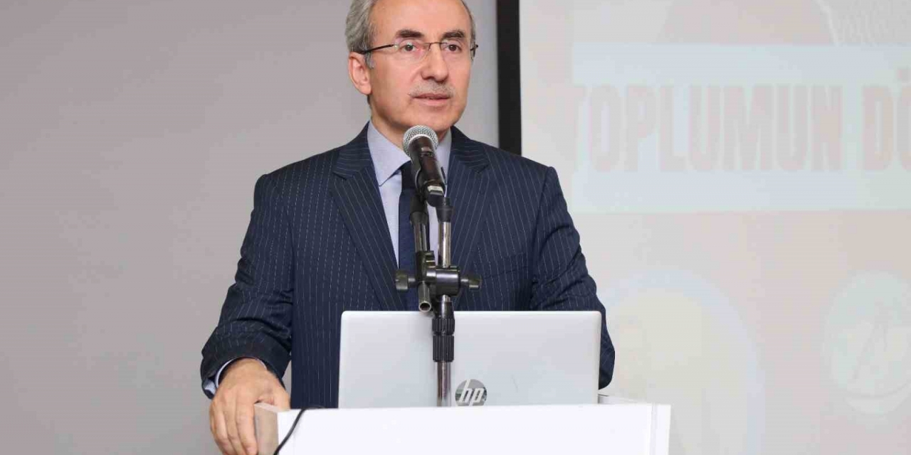 Gibtü’de “teknoloji Ve Toplumun Dönüşümü" Paneli