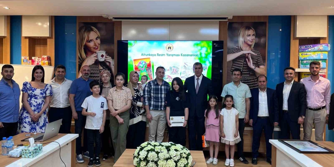 Altunkaya Resim Yarışmasında Ödüller Sahiplerini Buldu