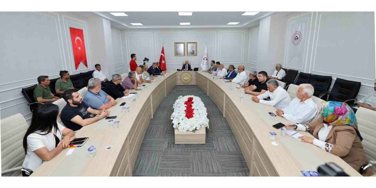 Vali Varol, Typ’yle İlgili Bilgilendirme Toplantısı Düzenledi