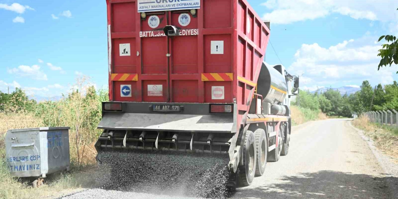 Battalgazi’de 30 Kilometre Sathi Asfalt Serimi Gerçekleştirdi