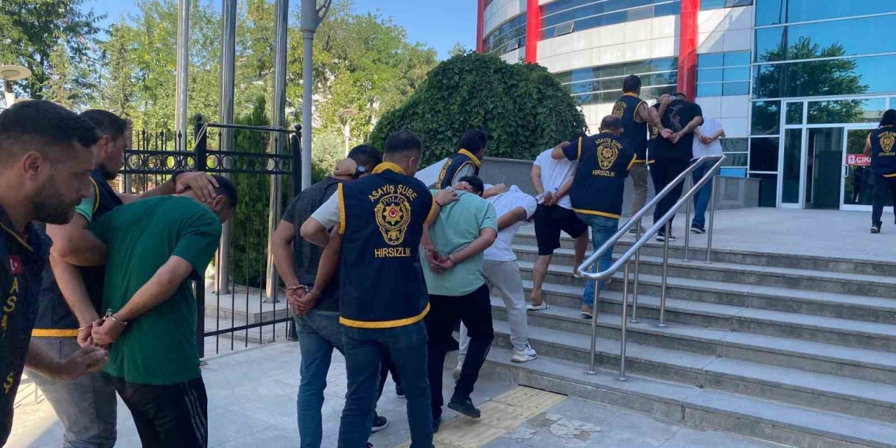 Adıyaman’da Hırsızlık Çetesi Çökertildi: 7 Tutuklama