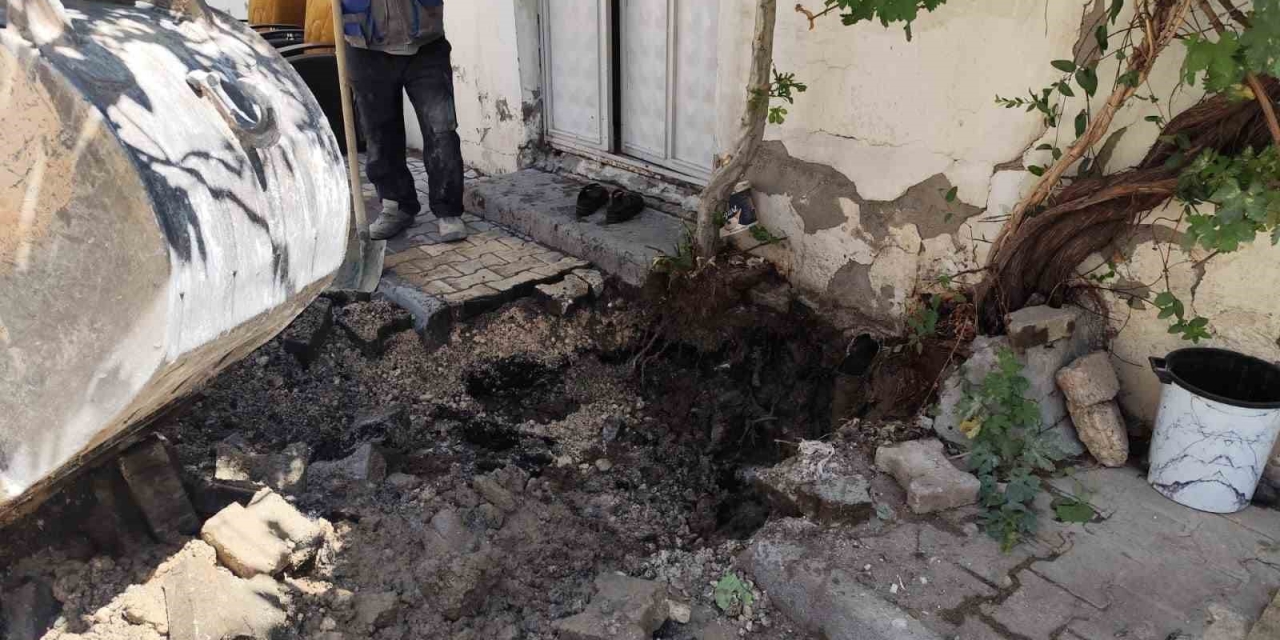 Yapılan Haber Sonrası Lağım Borusu Sorunu Çözüldü