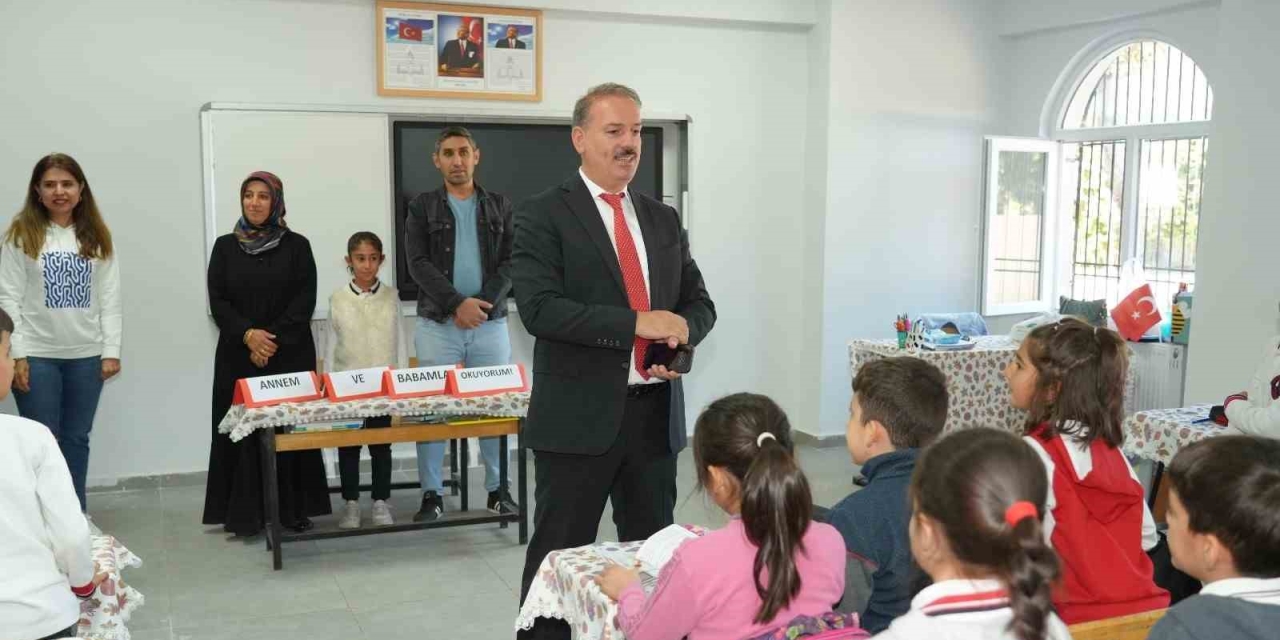 Müdür Tosun, Cumhuriyet İlkokulu’nda İncelemelerde Bulundu