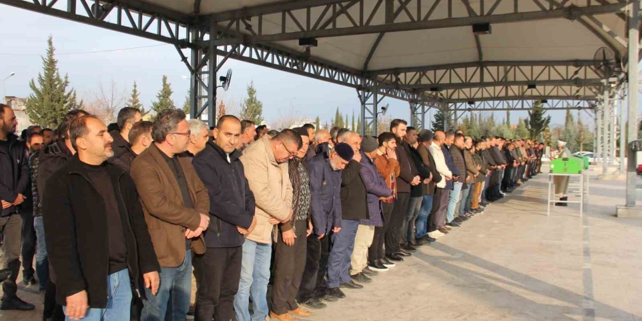 Kazada Hayatını Kaybeden Öğretmen Son Yolculuğuna Uğurlandı