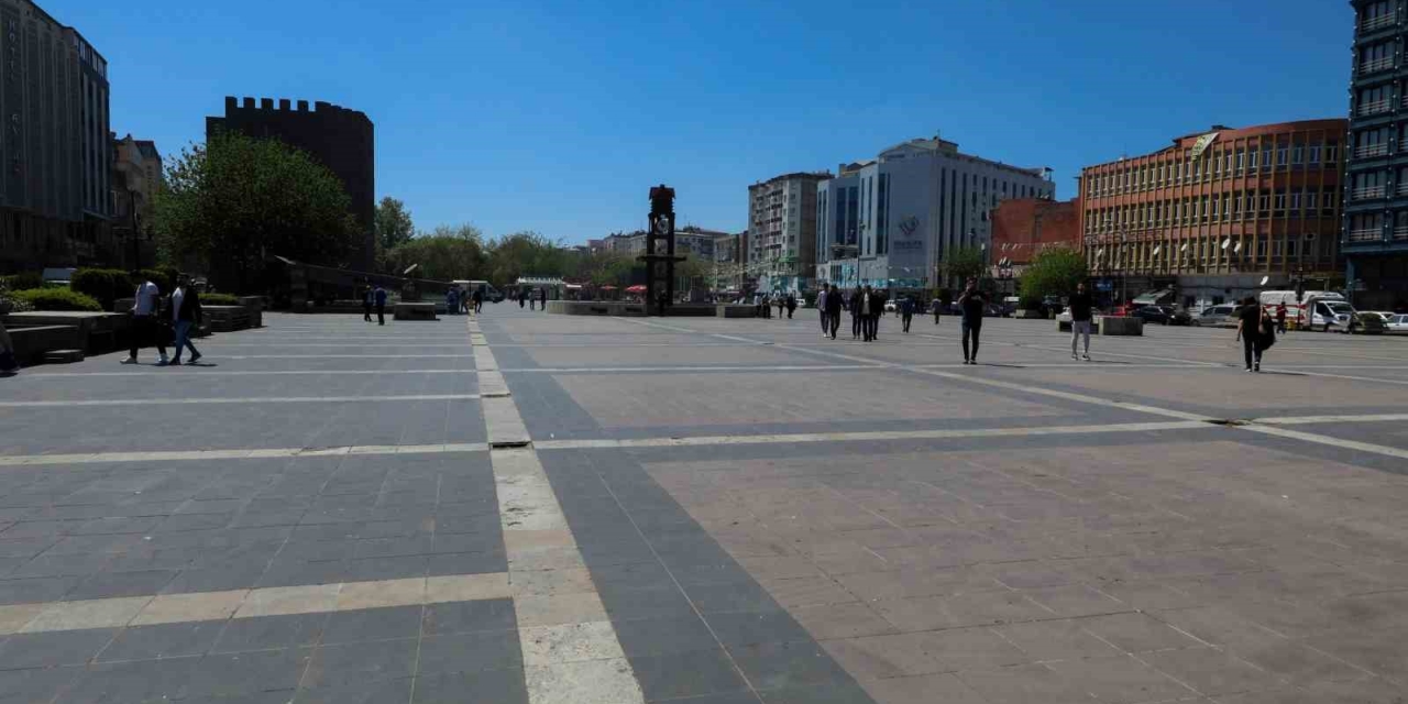 Diyarbakır’da En Yoğun 3 Noktaya Ücretsiz İnternet Hizmeti
