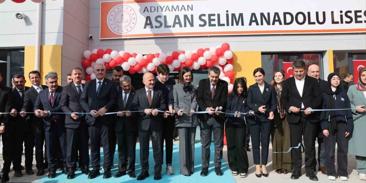 Bakan Yusuf Tekin: "değerlerimizi Gelecek Kuşaklara Taşıyacak Müfredatı Hayata Geçirmiş Olacağız"