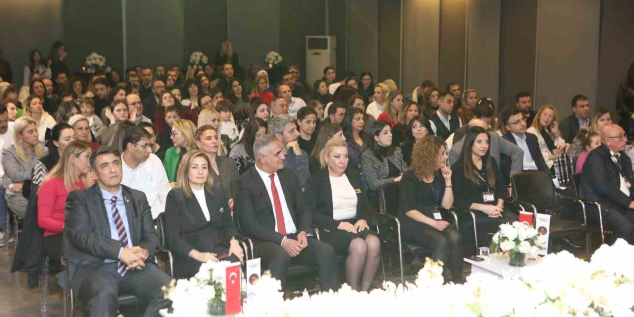 Gaziantep Kolej Vakfı’nda Kayıt İzdihamı