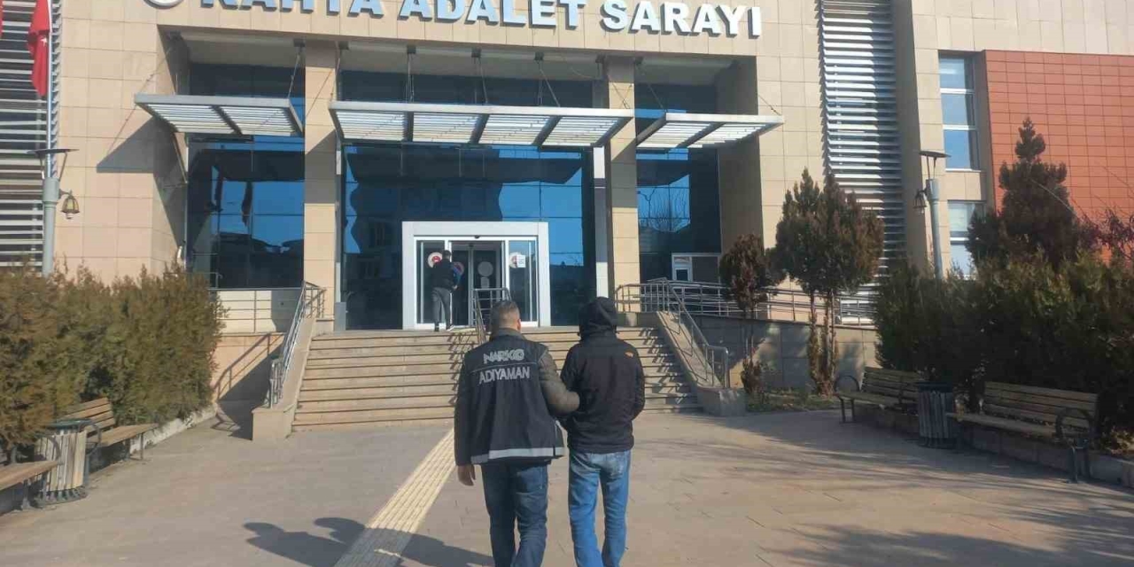 Kahta’da Uyuşturucu Operasyonu: 30 Gözaltı