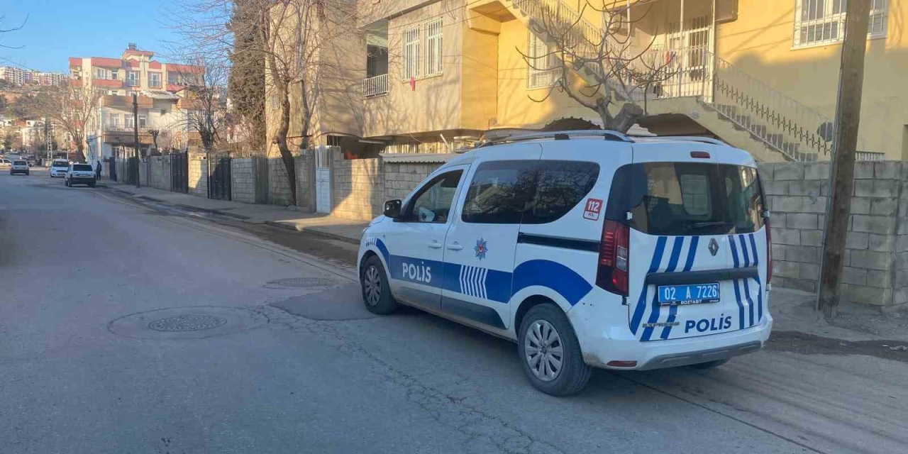Önce Bıçaklanıp Sonra Dövdüler