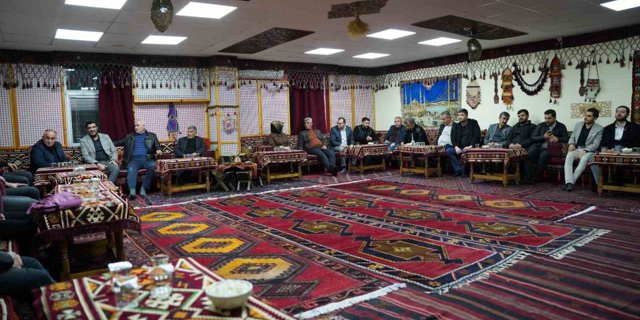 Kahta Belediyesi Meclis Üyeleri Odak Toplantısı’nda Buluştu