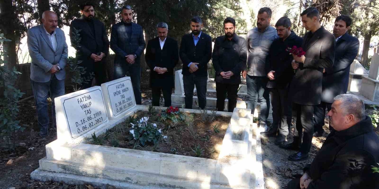 Depremde Hayatını Kaybeden Milletvekili Yakup Taş Mezarı Başında Anıldı