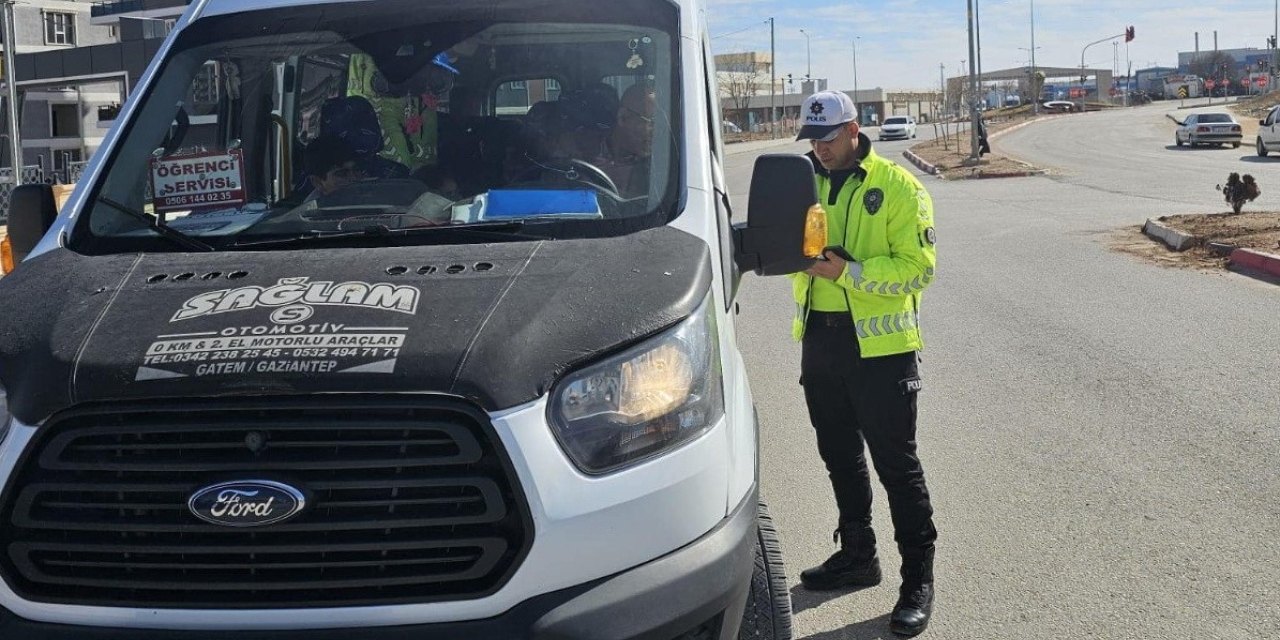 Besni’de Okul Servisleri Denetlendi