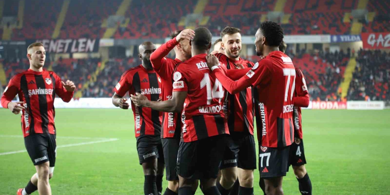 Gaziantep Fk’dan Ara Transferde 5 Takviye, 7 Yol Ayrımı