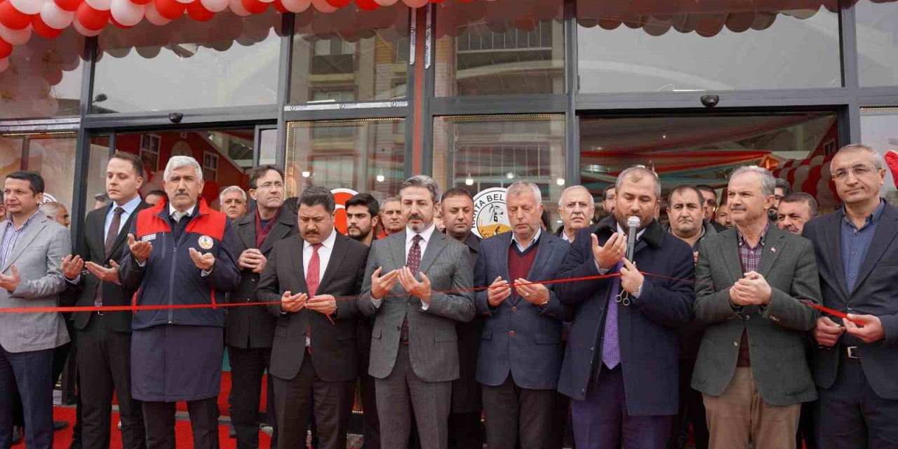 Kahta’da Ramazan Çarşısı Açıldı